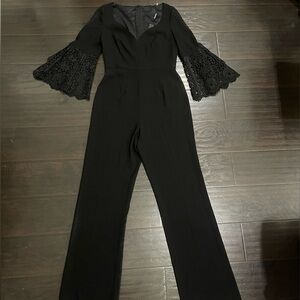 Elie Tahari Tina Lace Bell Sleeve Straight Leg Jumpsuit Size 4 NWT Elegant Party